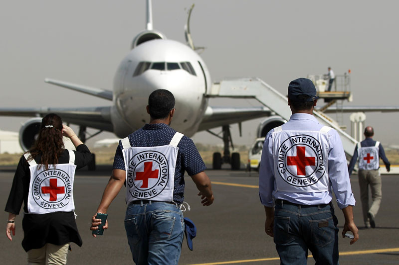Ankunft des Rot-Kreuz-Flugzeugs in Sanaa