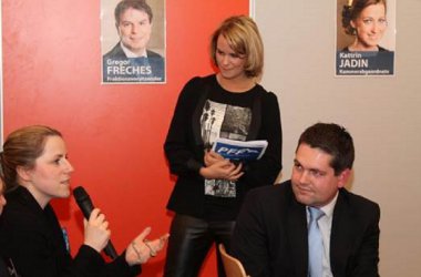 Ministerin Isabelle Weykmans, Julia SLOT (Vorsitzende der JFF/ Moderation), Joost Vd. Akker (VVD aus NL)