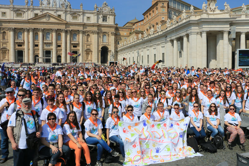 Minis on tour: E viva il Papa!