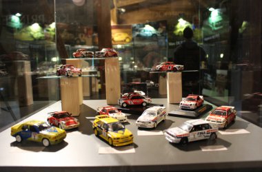 Belgische Rallye-Geschichte: Modellauto-Ausstellung in Malmedy Ausstellung von Christian Fischer und Pierre Dawirs im Malmundarium (Bild: Katrin Margraff/BRF)