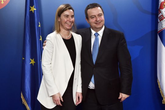 Ivica Dacic mit der EU-Außenbeauftragten Federica Mogherini (27. März)