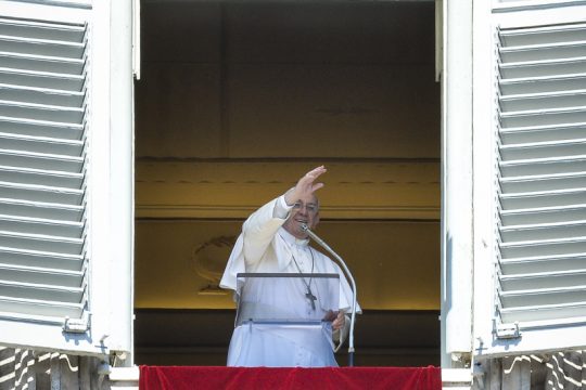 Papst Franziskus beim Regina-Coeli-Gebet am Ostermontag