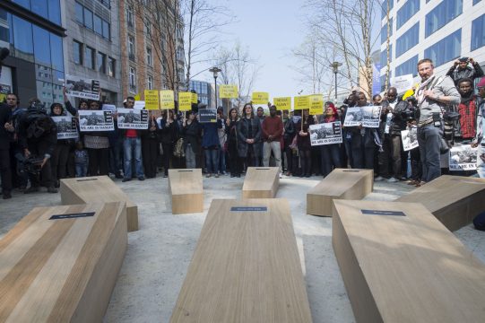 Protest gegen Flüchtlingspolitik: Trauermarsch vor EU-Sondergipfel in Brüssel