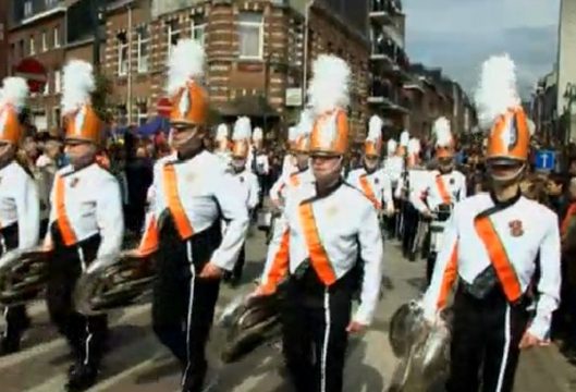 40.000 Besucher bei der “Cavalcade”