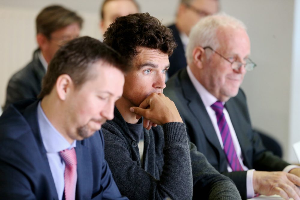 Greg Van Avermaet vor der Dopingkommission des Radverbands