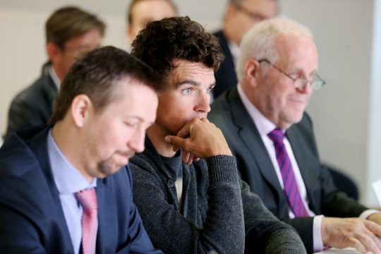 Greg Van Avermaet vor der Dopingkommission des Radverbands