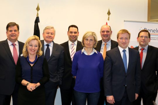 Hochschulabschlüsse im Benelux-Raum gleichgestellt: Abkommen in Brüssel unterzeichnet