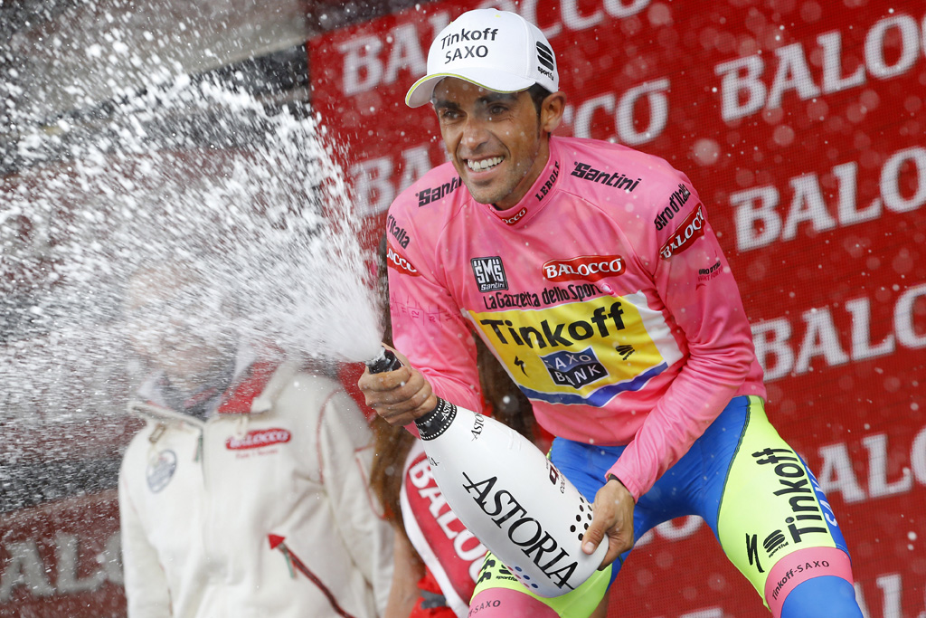 Alberto Contador bejubelt den Giro-Sieg