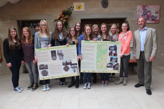 Grenzenlos: MG-Schülerinnen erarbeiten drei Rundwanderwege an der preußisch-belgischen Grenze