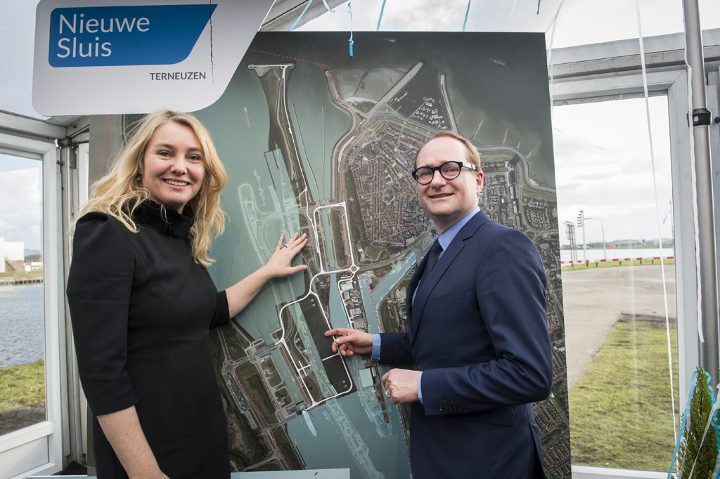 Melanie Schultz van Haegen und Ben Weyts am 5.2. in Terneuzen (Niederlande)