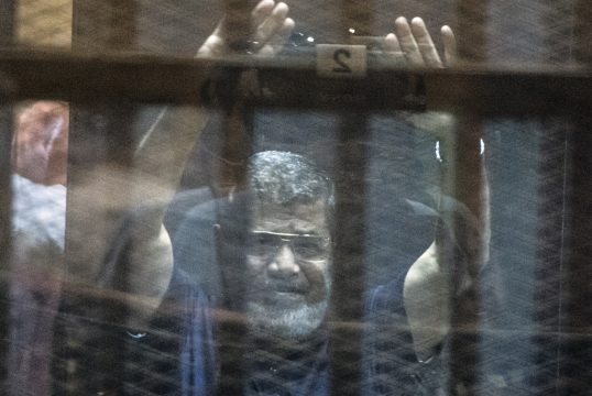 Mohammed Mursi beim Prozess am Samstag