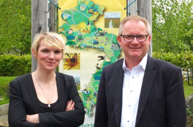 Der Naturpark Hohes Venn-Eifel bittet seine Bewohner um ihre Meinung - Fabienne Nyssen, Direktorin des Naturparks, und Alfred Ossemann, der neue Präsident des Verwaltungsrates