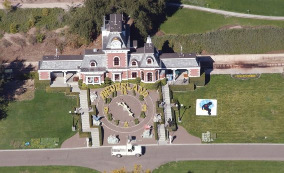 Die ﻿frühere Neverland-Ranch von Michael Jackson (Luftanufnahme vom 25.6.2009)