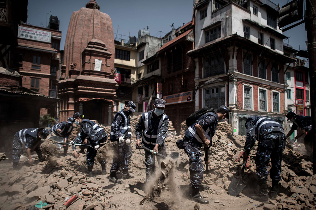 Aufräumarbeiten in Kathmandu
