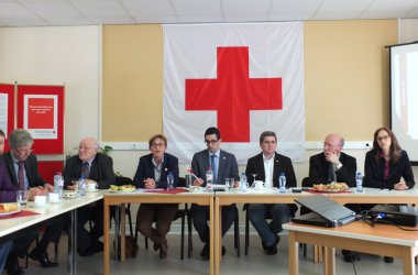 Rotes Kreuz hat neuen Standort in Bütgenbach - Dr. Kurt Hoffmann, Präsident der Rot-Kreuz-Sektion Bütgenbach-Büllingen - Minister Antonios Antoniadis zu Besuch