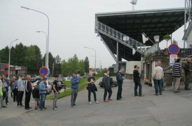 Karten AS Eupen: Lange Warteschlange bis zur Straße