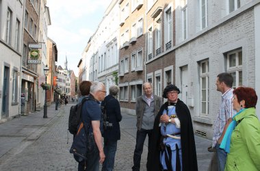 Historische Stadtführung: Reinhard Mäurer führt als Christoffel durch die Aachener Altstadt