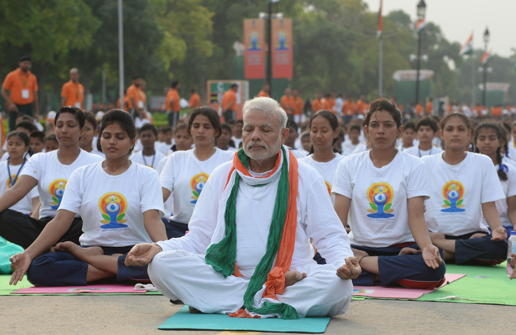 Welt-Yoga-Tag: In Neu Delhi macht auch Indiens Premier Narendra Modi mit