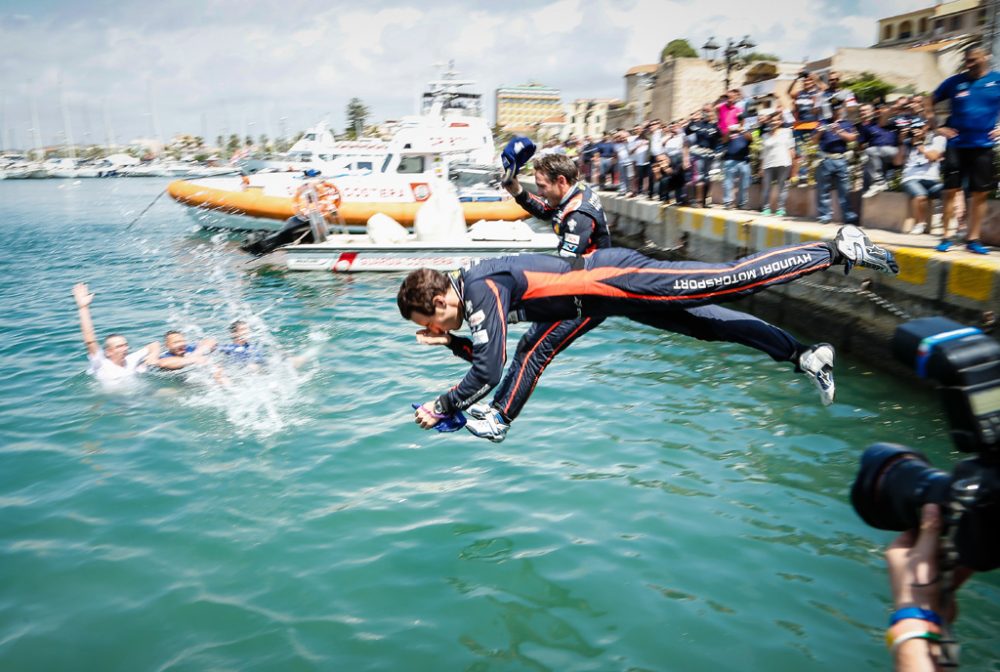 Rang drei für Thierry Neuville und Nicolas Gilsoul auf Sardinien