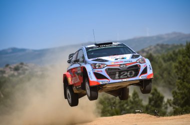 Rang drei für Thierry Neuville und Nicolas Gilsoul auf Sardinien