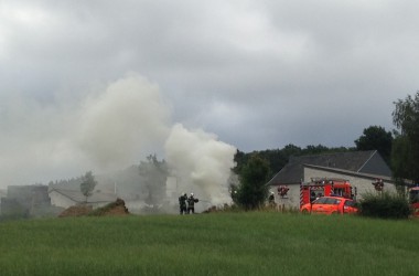 Vermeintlicher Hausbrand in Kettenis entpuppt sich als Heckenfeuer