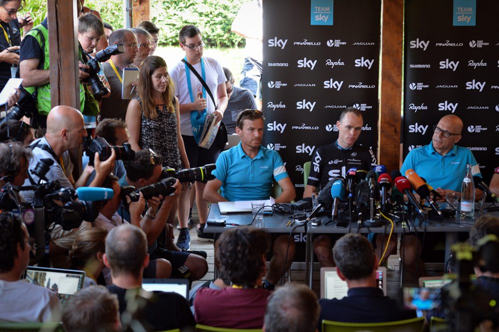 Pressekonferenz von Chris Froome (2.v.r.)