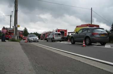 Hausbrand in St. Vith - Feuerwehe vor Ort