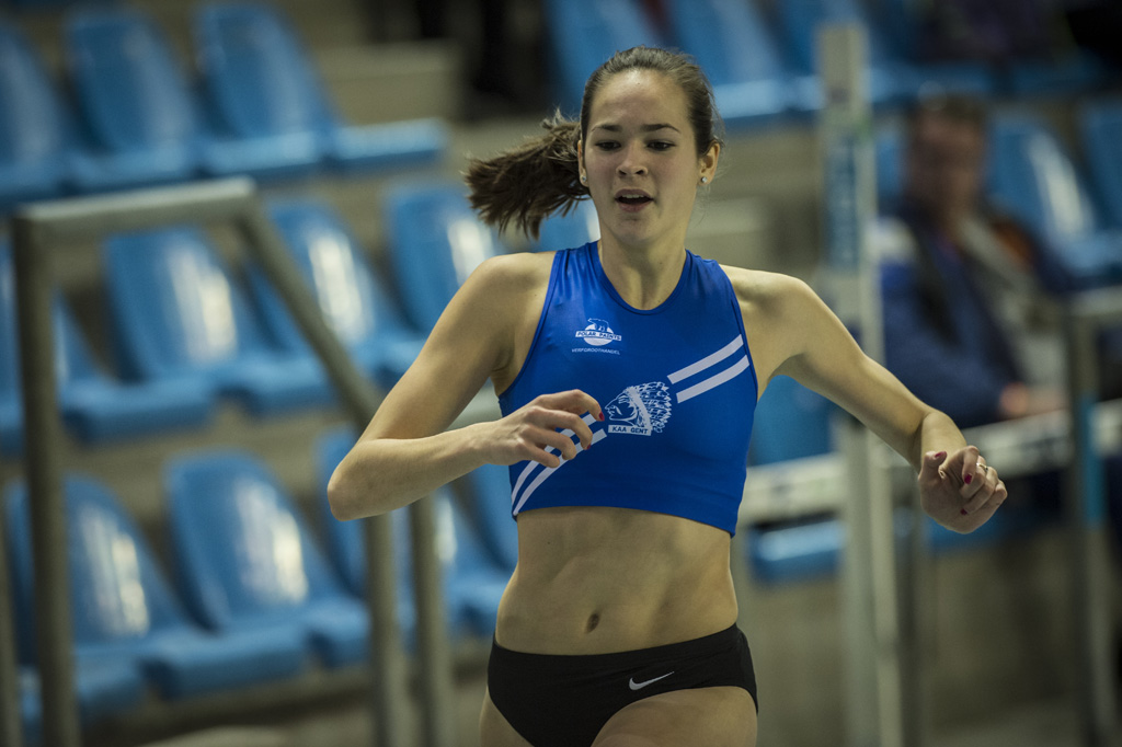 Nenah De Coninck bei der Hallen-Landesmeisterschaft 2015 in Gent