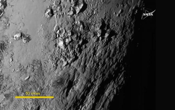 Aufnahme von Pluto durch "New Horizons" vom 15.7. (Bild von NASA TV)