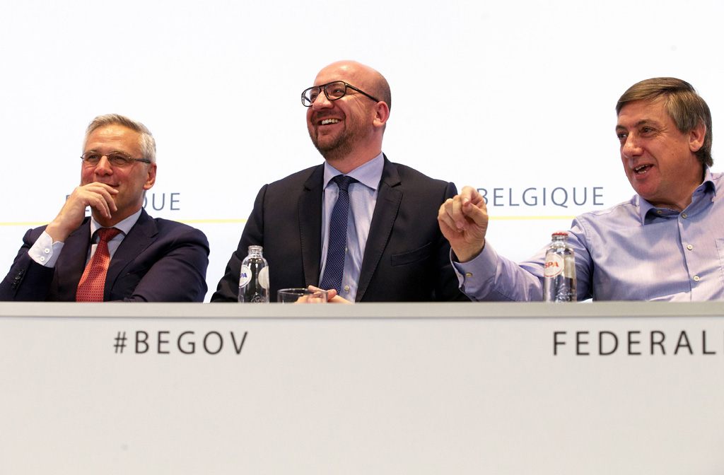 Kris Peeters, Charles Michel und Jan Jambon stellen das Abkommen zu Haushalt und Tax-Shift vor