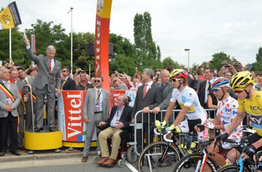 Tour de France: Vierte Etappe in Seraing mit König Philippe gestartet