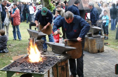 Sommerfest in Amel: Schmiede bei der Arbeit