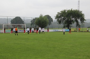 Rot Weiß Eynatten hat zum Auftakt der neuen Saison mit 3:0 gegen den RFC St. Vith gewonnen