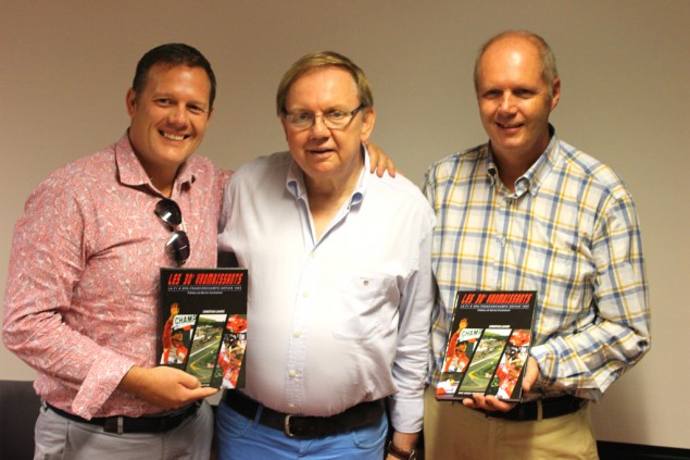 Philippe Adams, Autor Christian Lahaye und Eric van de Poele bei der Buchvorstellung in Brüssel