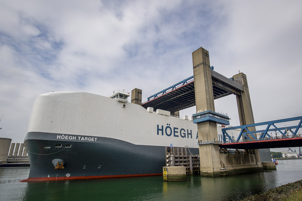 MS Höegh Target in Rotterdam