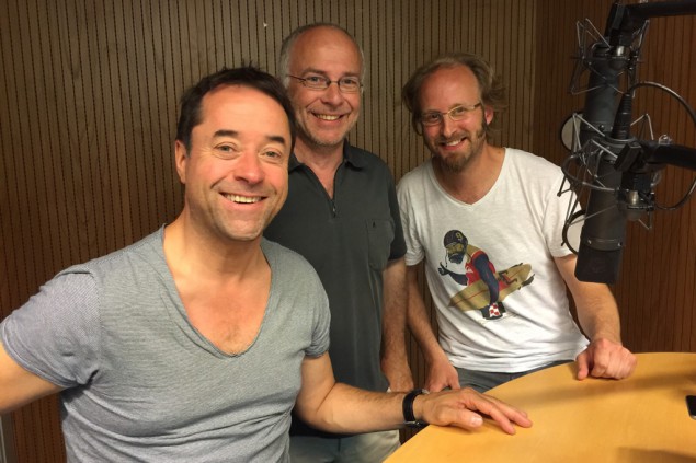 Jan Josef Liefers, Horst Senker und Timon Fenner, Schlagzeuger der Band Radio Dora