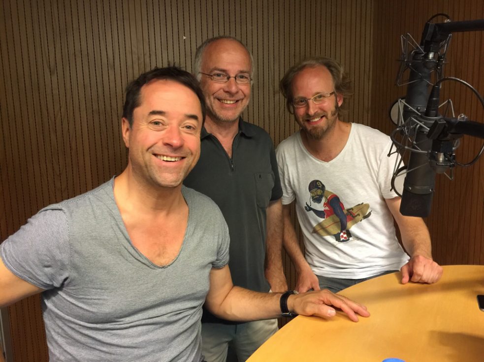 Jan Josef Liefers, Horst Senker und Timon Fenner, Schlagzeuger der Band Radio Dora