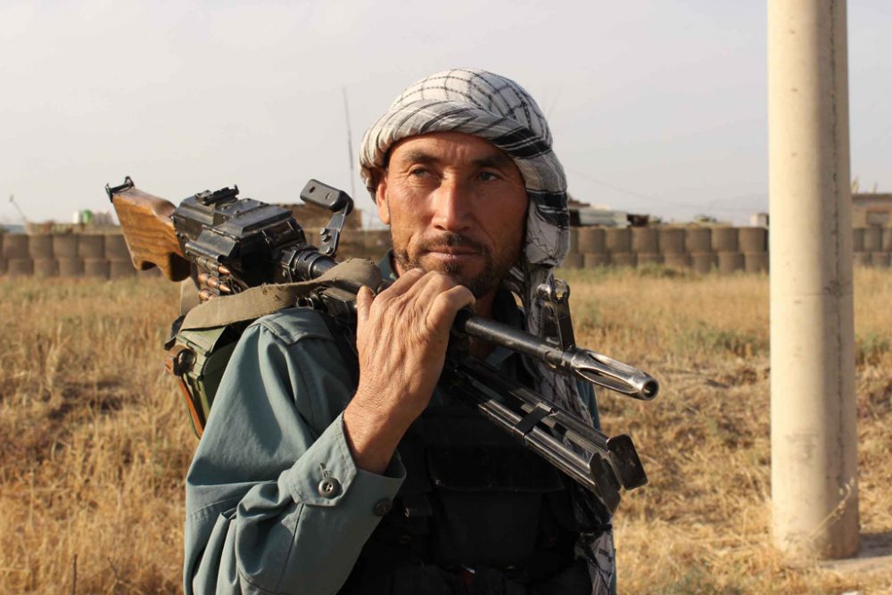 Afghanische Soldaten bekämpfen Taliban (Archivbild: AFP)