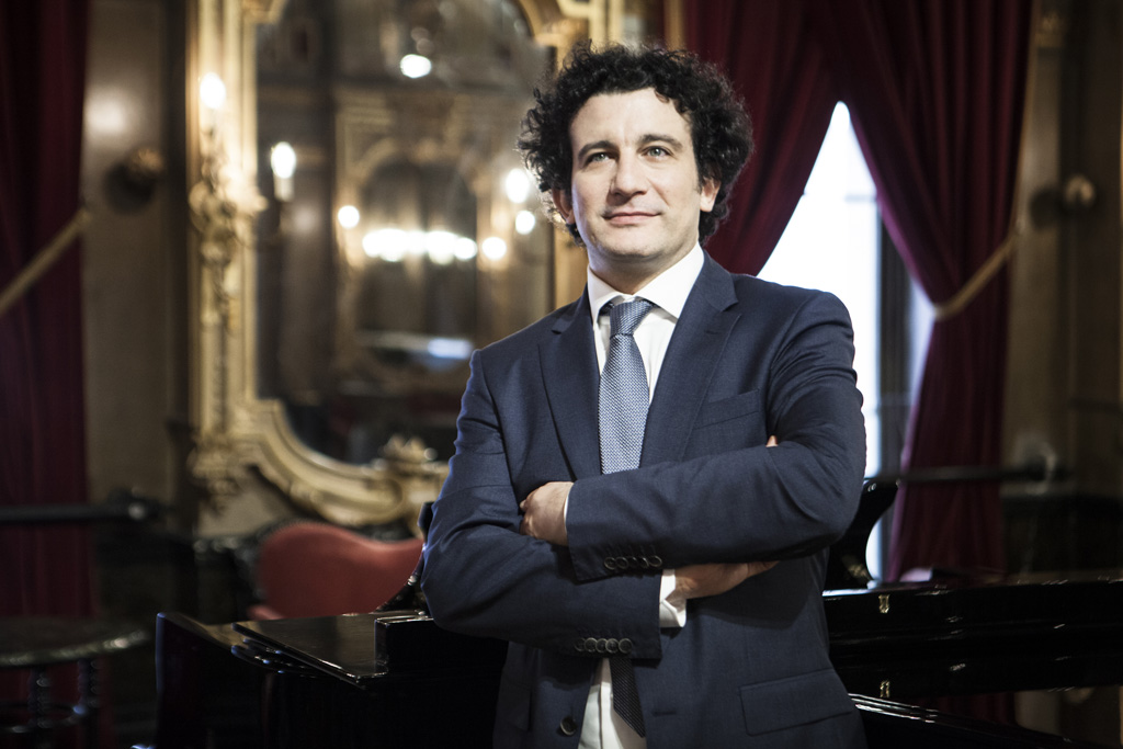 Alain Altinoglu wird neuer Musikalischer Leiter der Brüsseler Oper La Monnaie