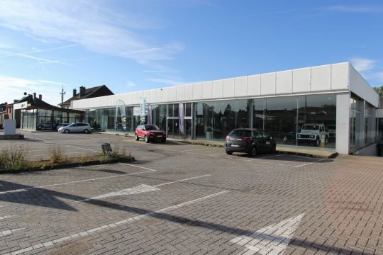 Bauprojekte von Emontspool: In dieses Gebäude an der Herbesthaler Straße soll ab 2018 der Colruyt ziehen