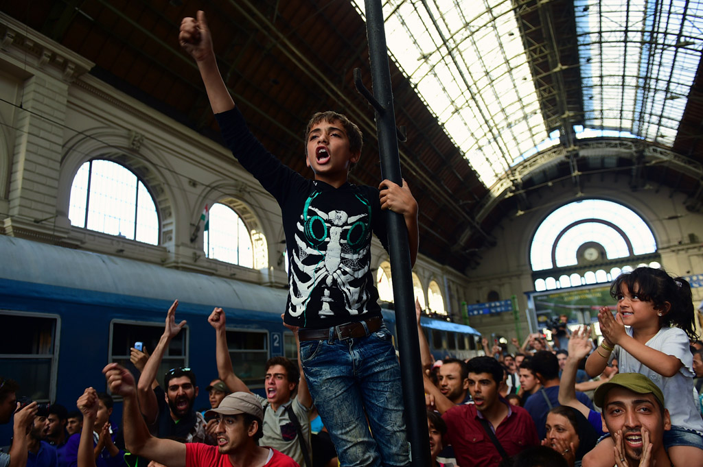 Flüchtlinge protestieren am Ostbahnhof von Budapest (1.9.)