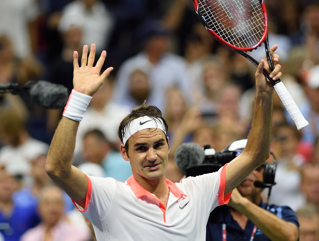 Roger Federer freut sich über den Sieg gegen Richard Gasquet (9.9.)