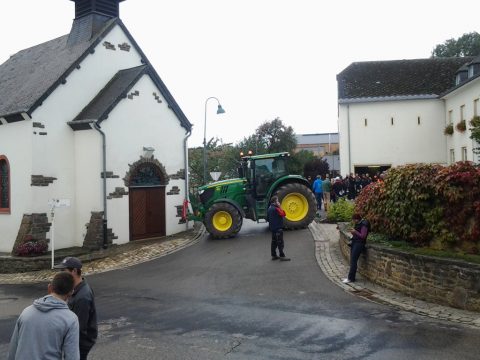 Ostbelgische Landwirte protestieren im luxemburgischen Kalborn