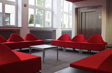 Neue PDS-Mediothek eröffnet