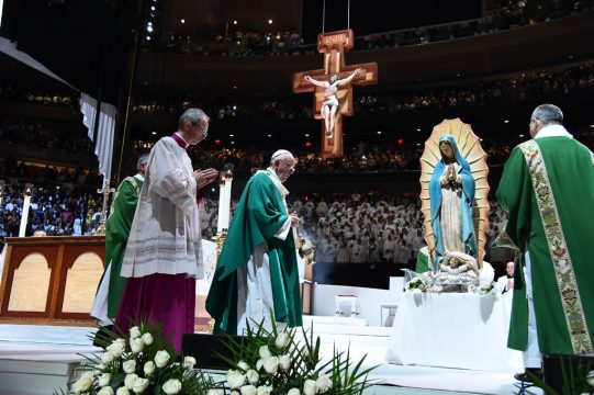 Papst feiert Messe im Madison Square Garden in New York