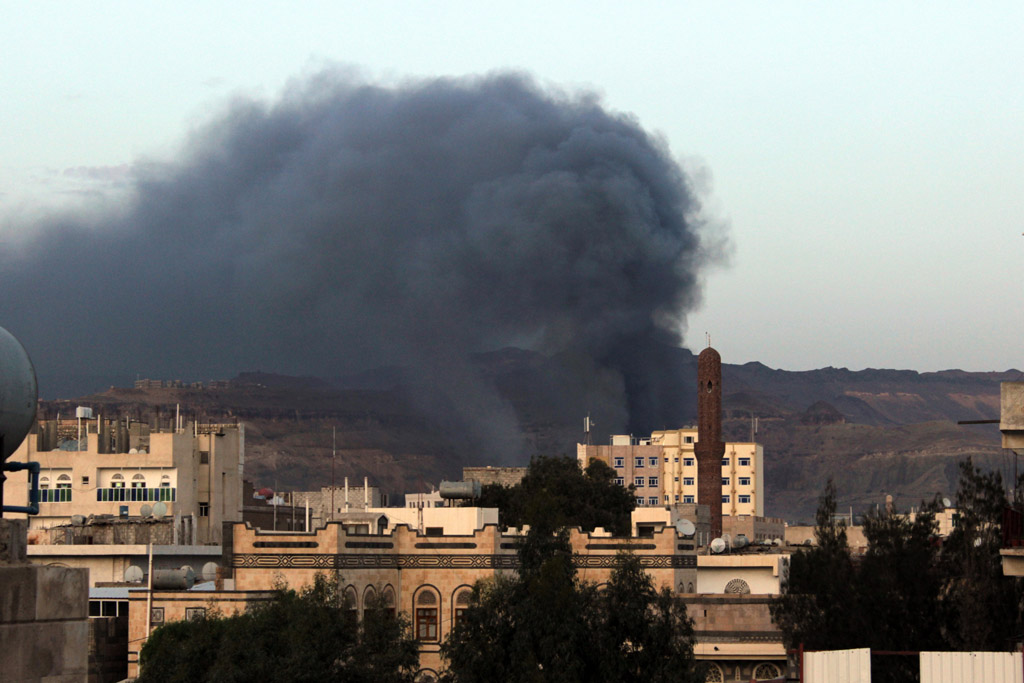 Rauchwolken über Sanaa (18.9.)