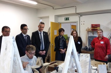 EU-Kommissarin Marianne Thyssen besucht die Werkstatt Cardijn in Eupen