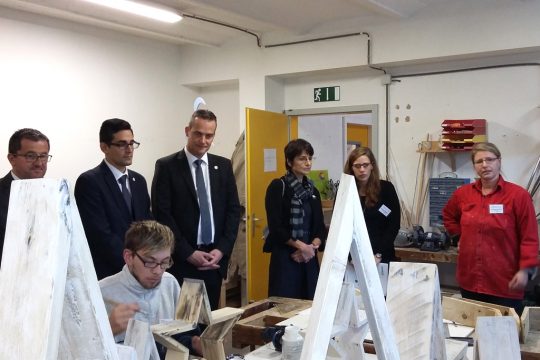 EU-Kommissarin Marianne Thyssen besucht die Werkstatt Cardijn in Eupen
