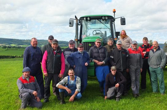 Kennen sich mit Traktoren aus: Landwirte der MIG