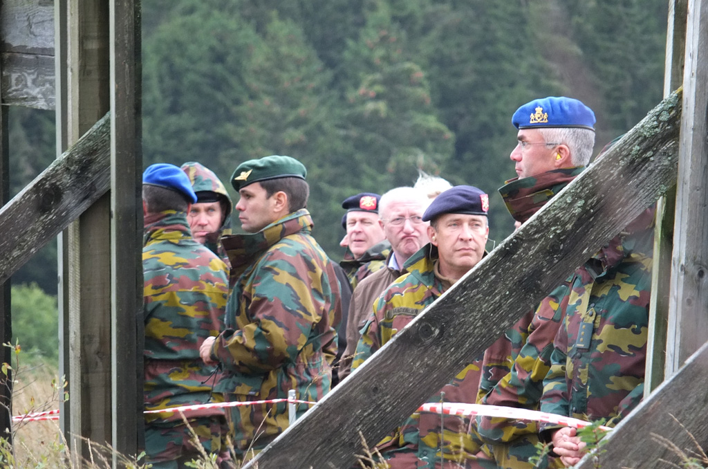 Verteidigungsminister Vandeput besucht Lager Elsenborn